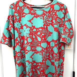 LuLaRoe xs Irma t-shirt, NWT